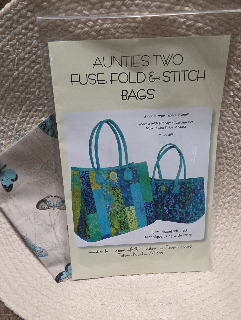 Fuse, Fold & Stitch Women’s Tote Bag Pattern